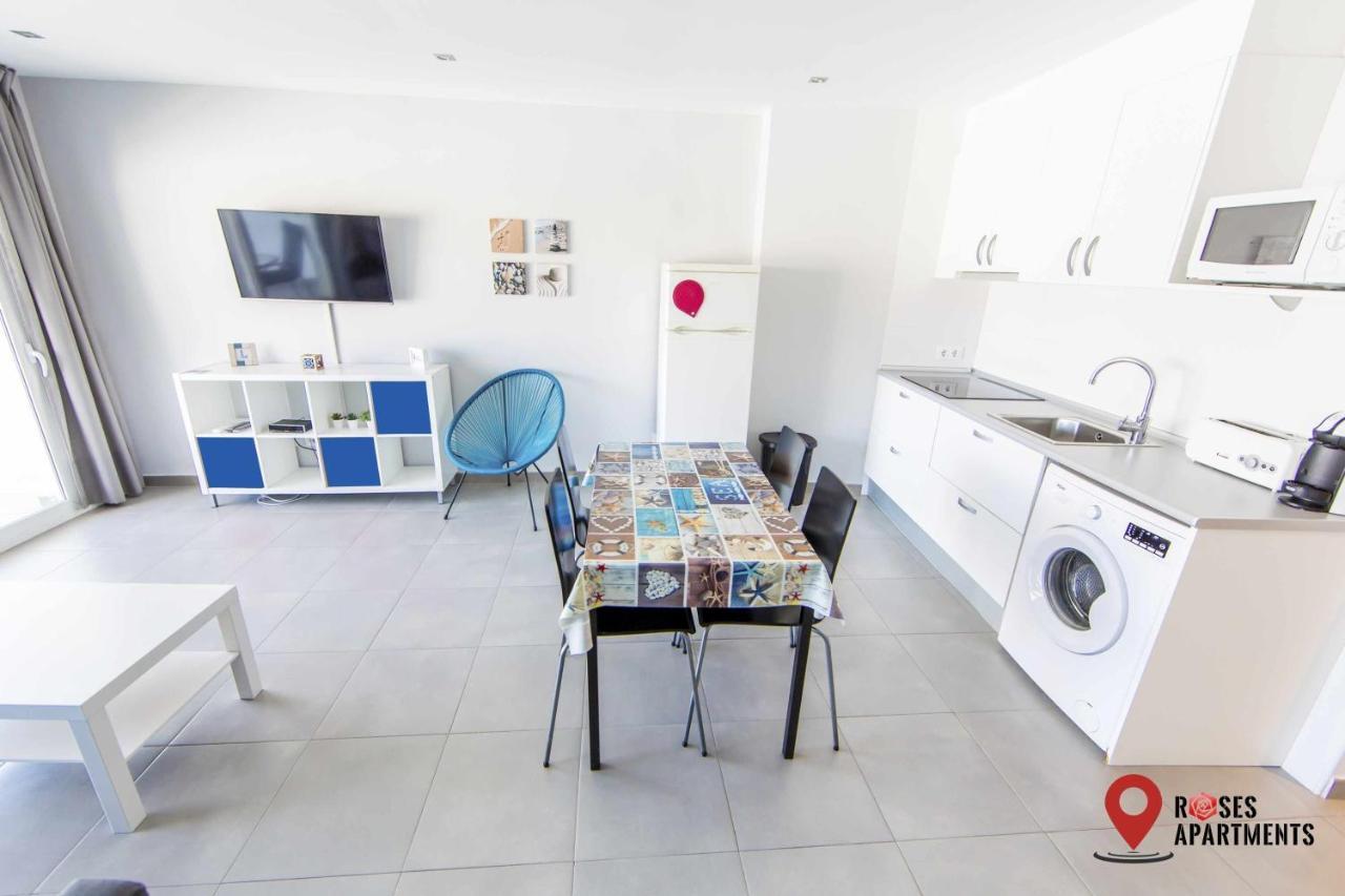 Roses Apartments Ocean 2 Habitaciones Vista Mar Lateral Ngoại thất bức ảnh