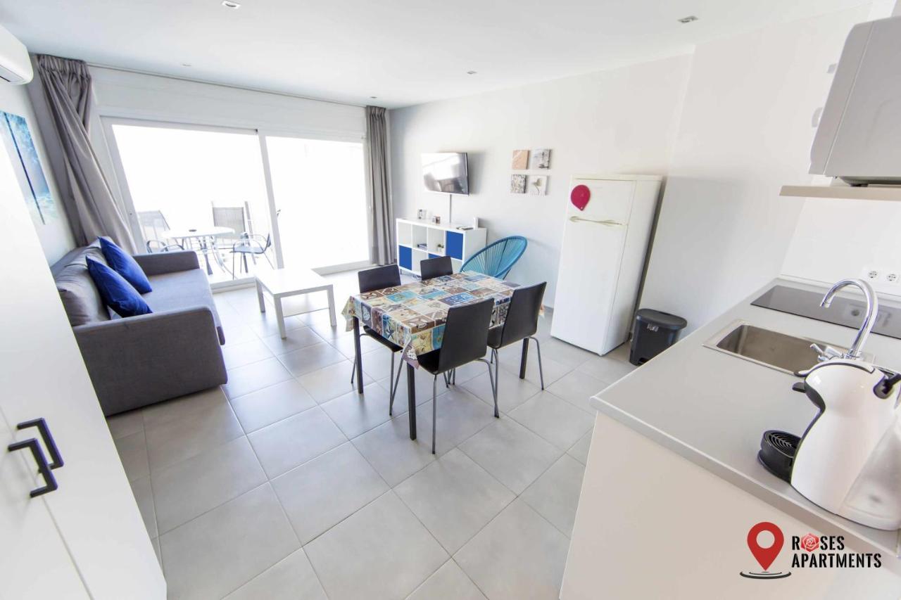 Roses Apartments Ocean 2 Habitaciones Vista Mar Lateral Ngoại thất bức ảnh